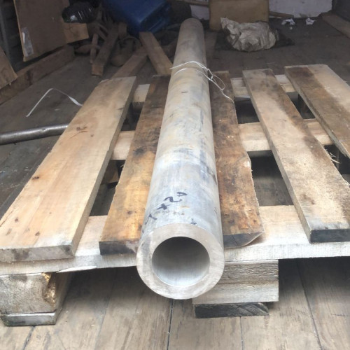 Труба нержавеющая бесшовная 83х10 мм 12Х18Н10Т ГОСТ 9941-81